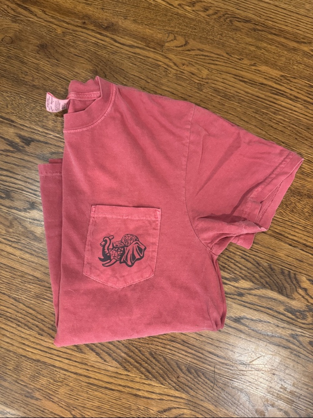 Comfort Colors Short Sleeve Pocket Tee in Faded Pink with Elephant Graphic